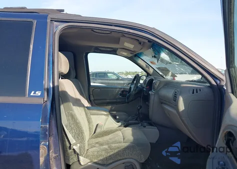 2002 Chevrolet Trailblazer Ls z USA, uszkodzony, nr VIN 1GNDS13S522355808